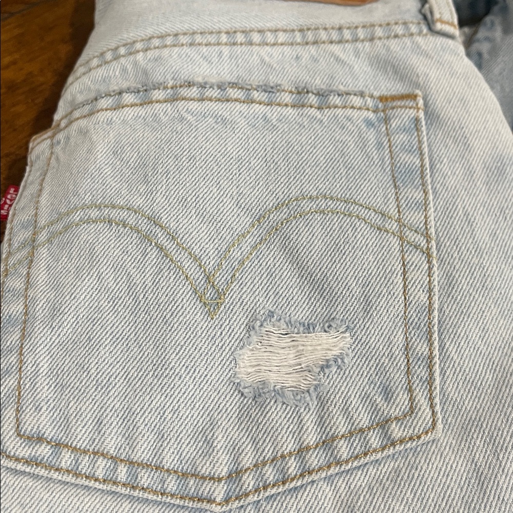 Levi’s 501 Mid Thigh Cutoff Denim Jean Shorts light wash blue button fly sz 27 - Picture 13 of 13